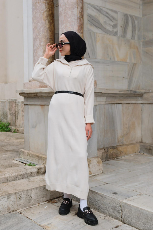 Oversize Boğazlı Triko Elbise Bej