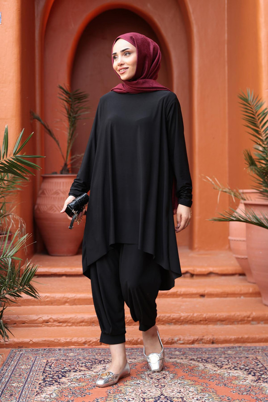 Paçası Lastik Detaylı Takım Siyah