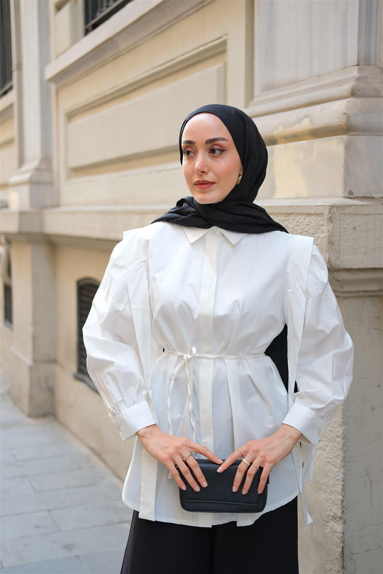 Pile Detay Önü Gizli Düğmeli Gömlek  Ekru