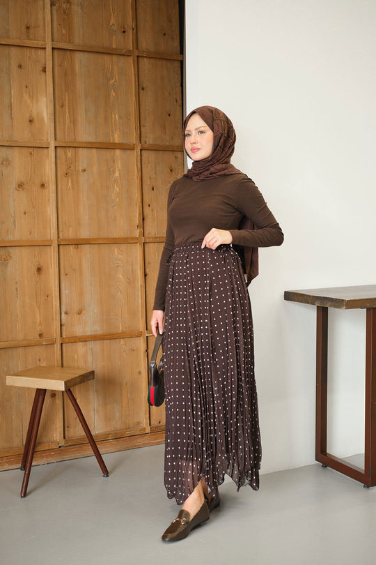 Puantiye Detay Yan Bağcık Şifon Etek Kahverengi