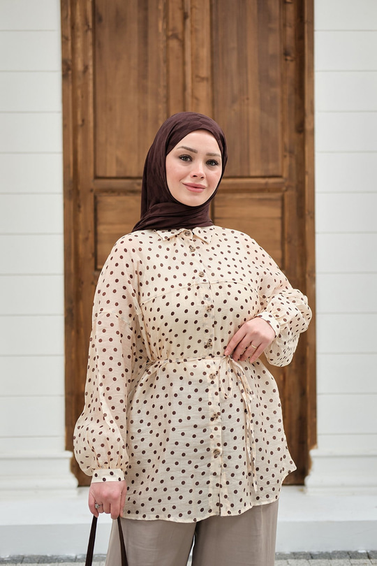 Puantiyeli Tül Detay Bel Bağlamalı Gömlek Krem