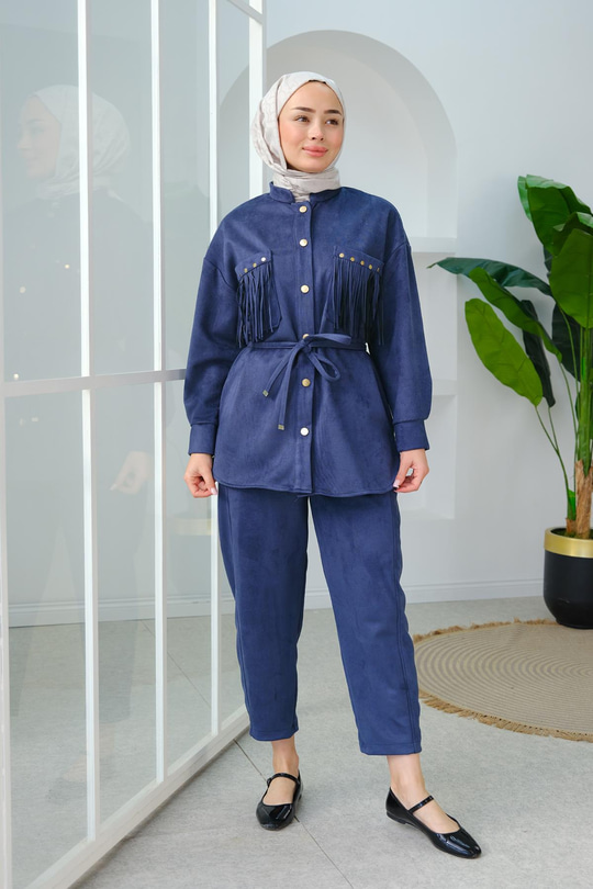 Püskül Detay Süet Takım Lacivert