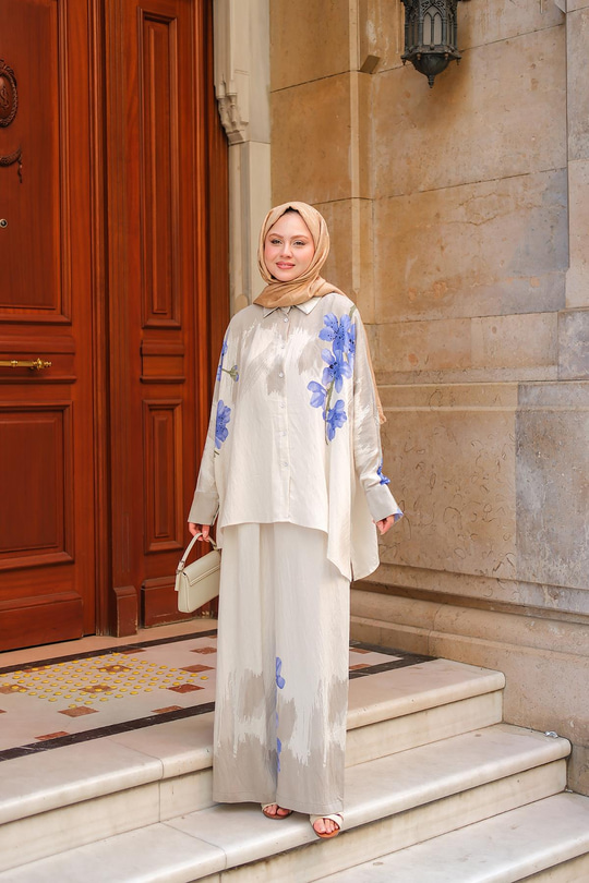 Sakura Desen İkili Takım Krem