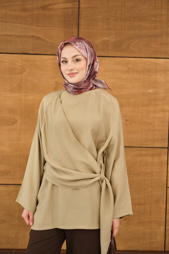 Şal Detay Yandan Bağlamalı Bluz Vizon