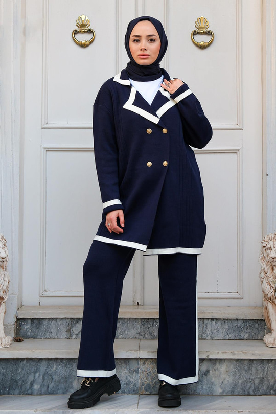 Şerit Desenli Gold Düğmeli İkili Takım  Lacivert