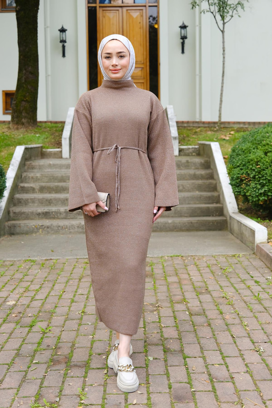 Sim Detay Bel Bağlamalı Elbise Vizon