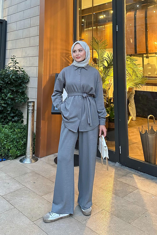 Sim Detay Bel Bağlamalı Takım Gri