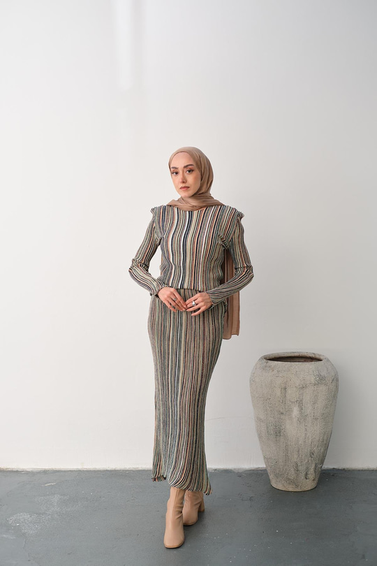 Simli Çizgi Desen Etekli Takım Somon