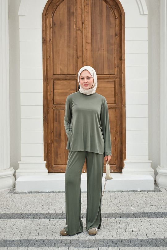 Sırt Dikiş Detay Beli Lastikli Takım Mint Yeşil