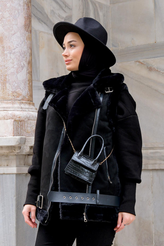 Süet İçi Peluş Detaylı Yelek Siyah