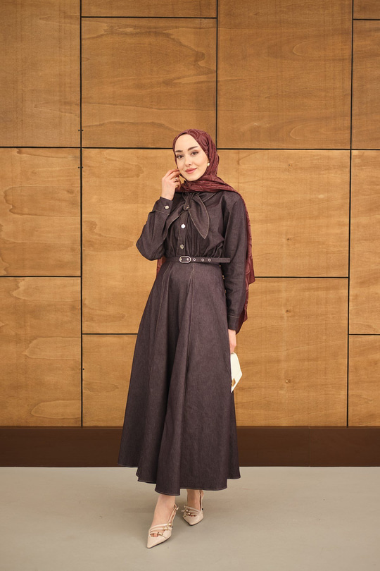 Süs Dikiş Detay Kemerli Elbise Mürdüm