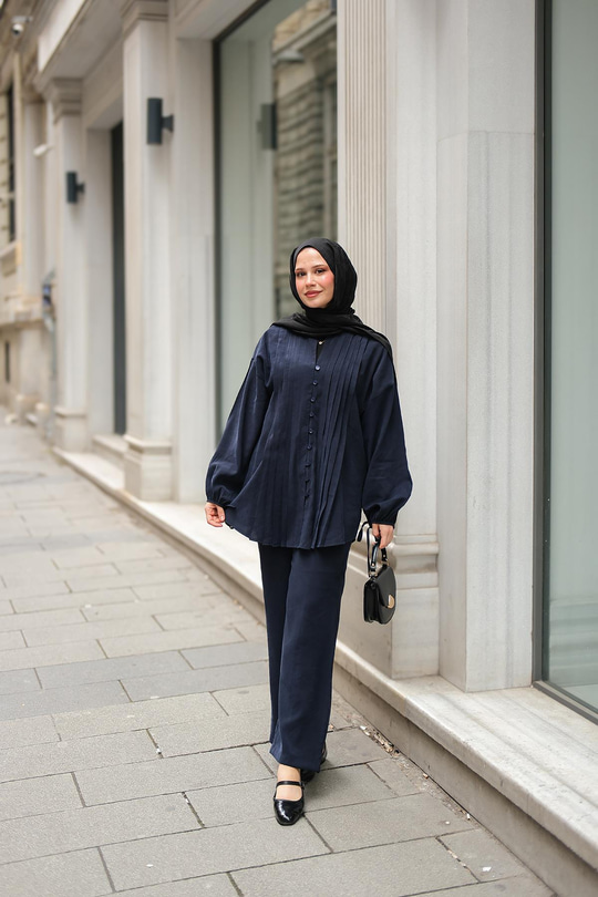 Süs Dikişli Büzgülü Takım Lacivert