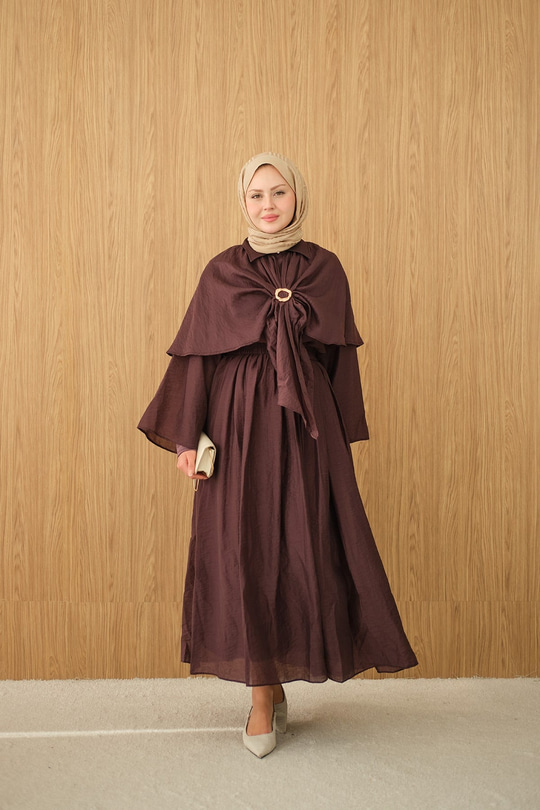 Üç Parçalı Tül Kumaş Gold Broş Detay Takım Mürdüm