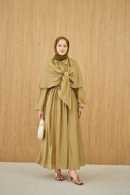 Üç Parçalı Tül Kumaş Gold Broş Detay Takım Yağ Yeşil
