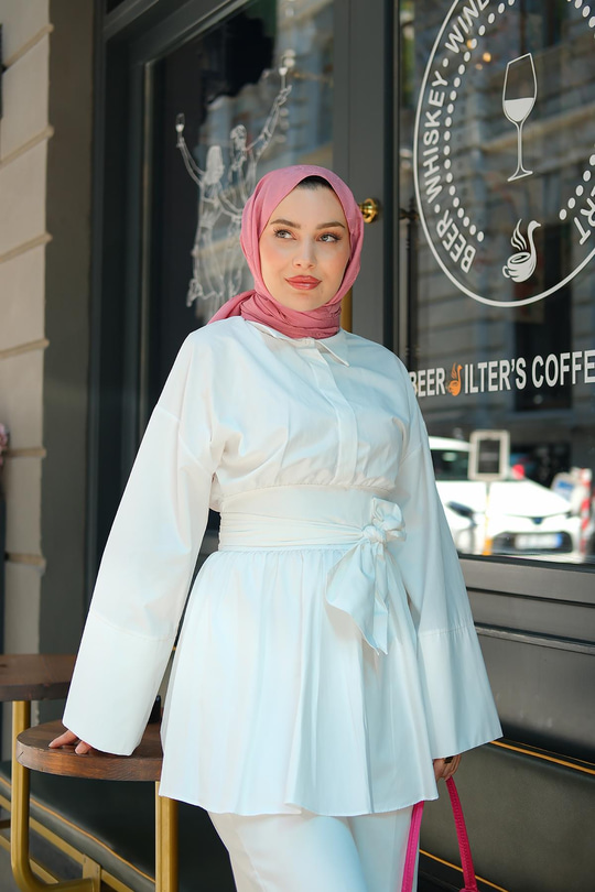 Uzun Kuşaklı Gömlek Beyaz