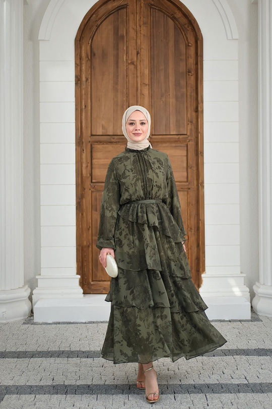 Yaka Büzgülü Bel Bağlamalı Kat Kat Şifon Elbise Yeşil