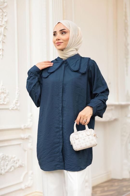 Yakası Dantel Detaylı Gömlek Lacivert