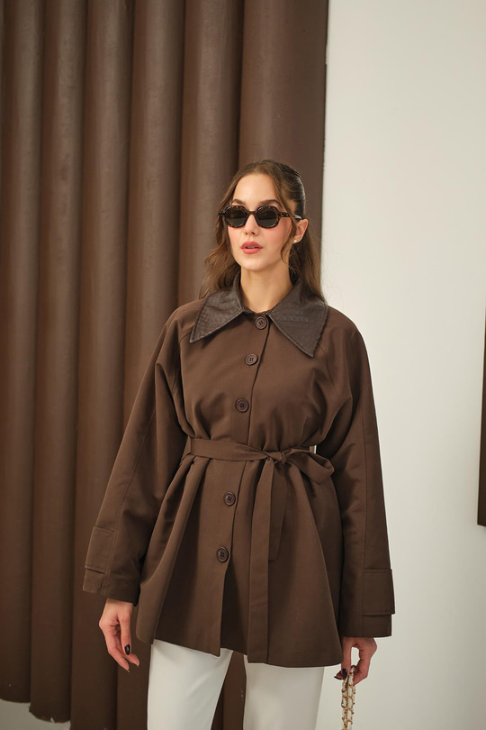 Yakası Deri Trenç Kahverengi