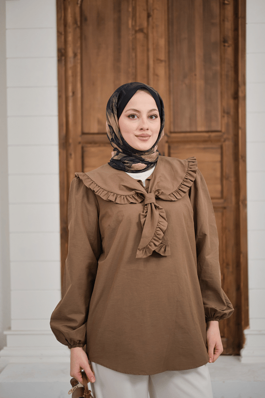 Yakası Fırfırlı Basic Gömlek Kahverengi