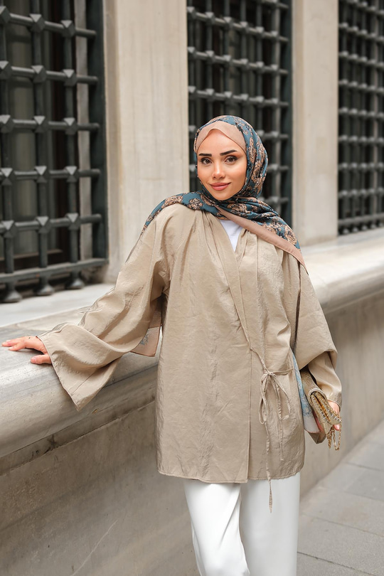 Yakası Pile Detaylı Kimono Vizon