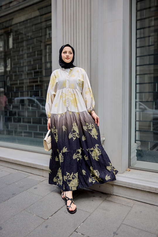 Yaldız Yaprak Desenli Elbise Siyah