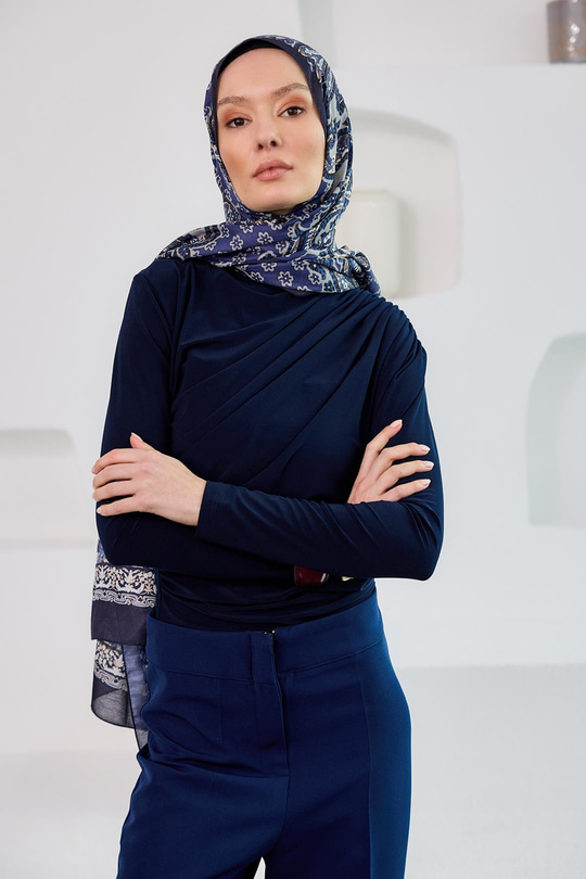 Yan Detayları Büzgülü Bluz Lacivert