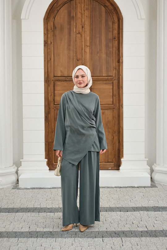 Yandan Dikişli Parça Detay Pantolonlu Takım Yeşil