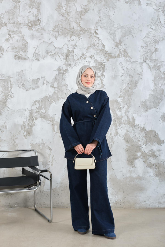 Yandan Düğme Detay Bel Bağlamalı Kot Takım Lacivert