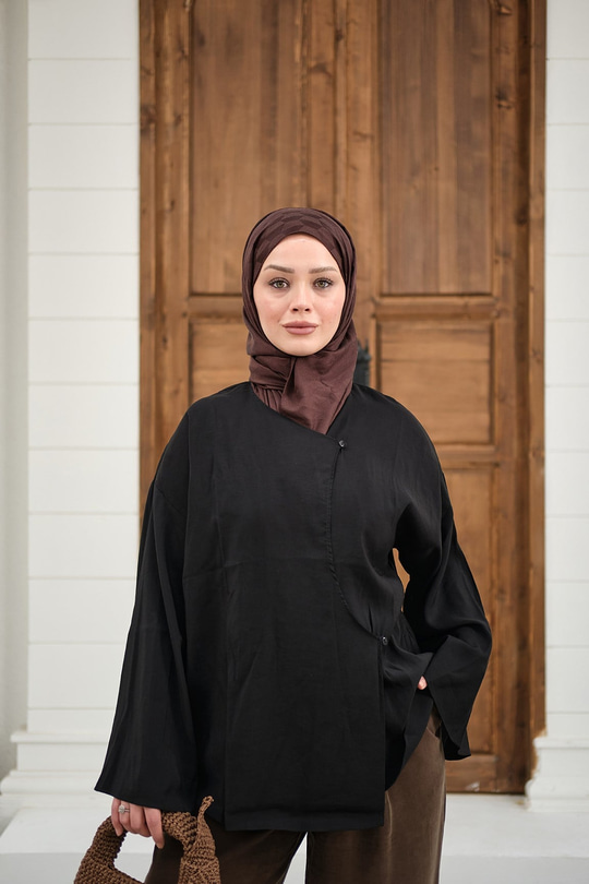 Yandan Düğmeli İçten Bağlama Detay Kimono Siyah