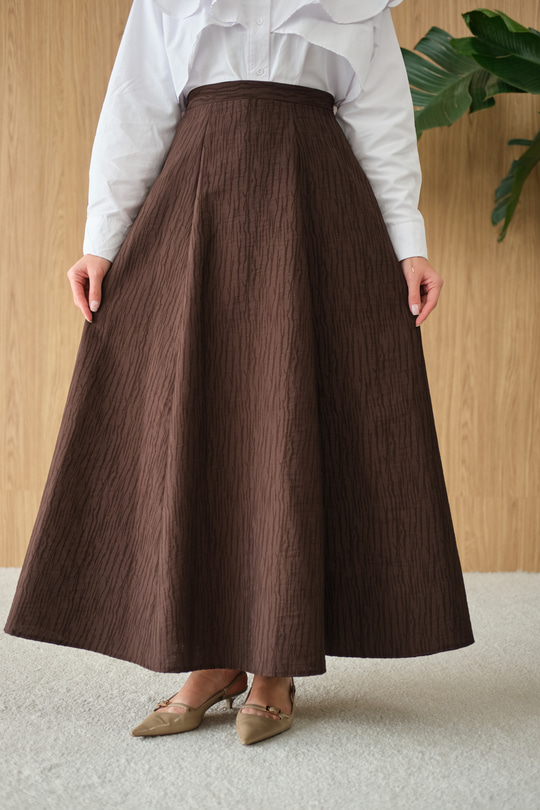 Yandan Fermuarlı Kendinden Desen Etek Kahverengi