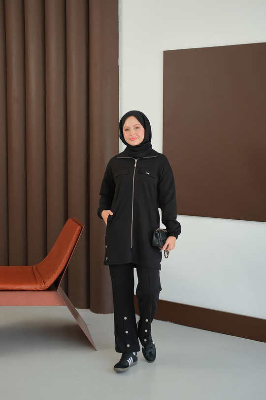 Yanları Çıtçıt Detay Fermuarlı Takım Siyah