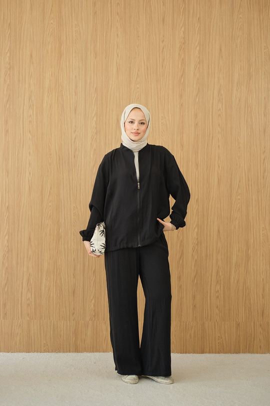 Yanları Dikiş Detay Fermuarlı Takım Siyah
