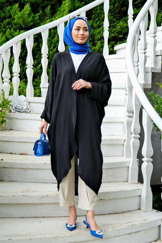 YARASA KOL DETAYLI HIRKA SIYAH