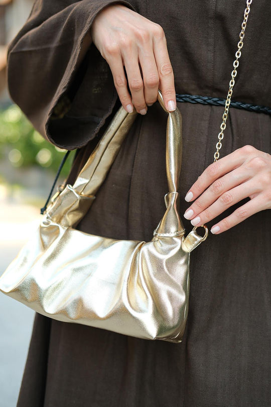 Zincir Askılı Çanta Altın Sarı