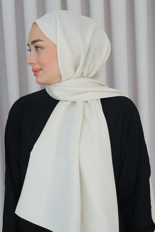 Zincir Desen Jakar Şal Ekru