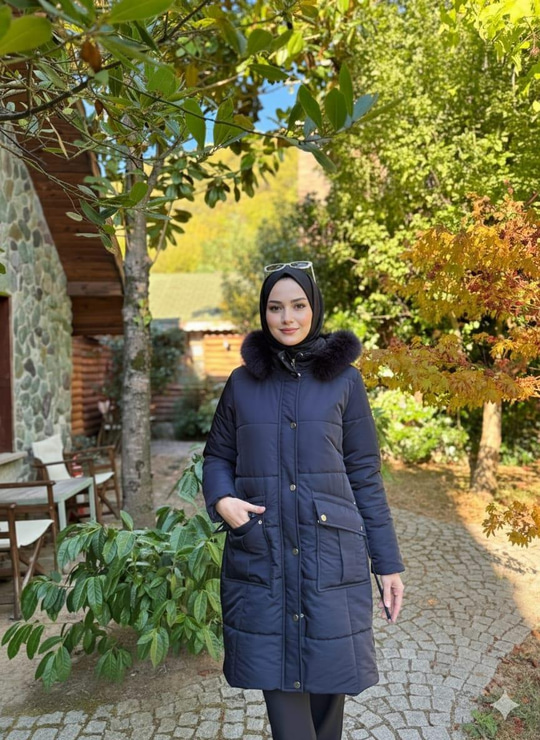 KÜRKLÜ  KAPÜŞONLU ÇITÇITLI MONT