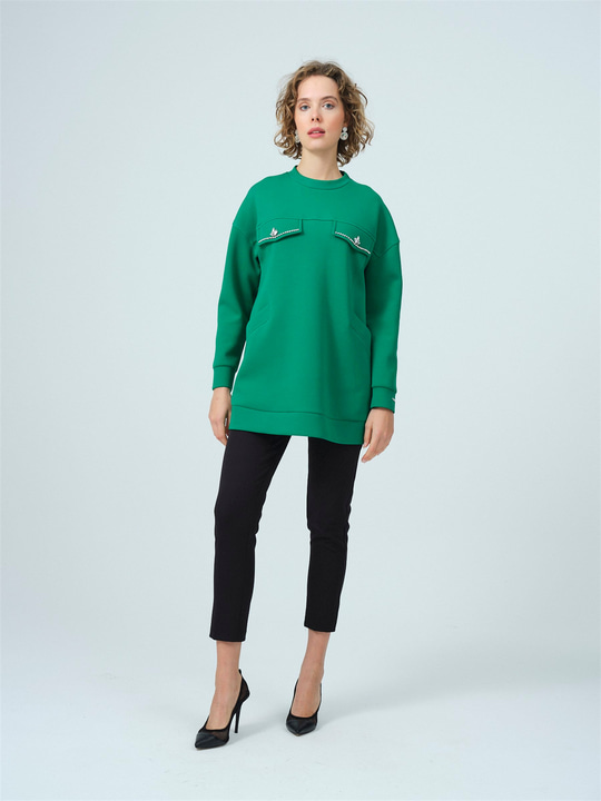 TAŞ DETAYLI CEPLİ SWEATSHIRT