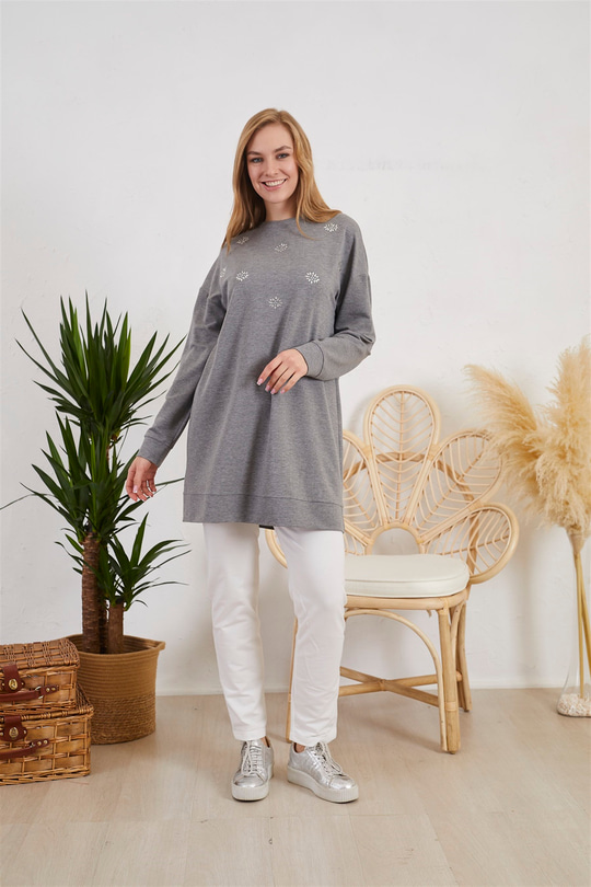 TAŞ DETAYLI SWEATSHIRT