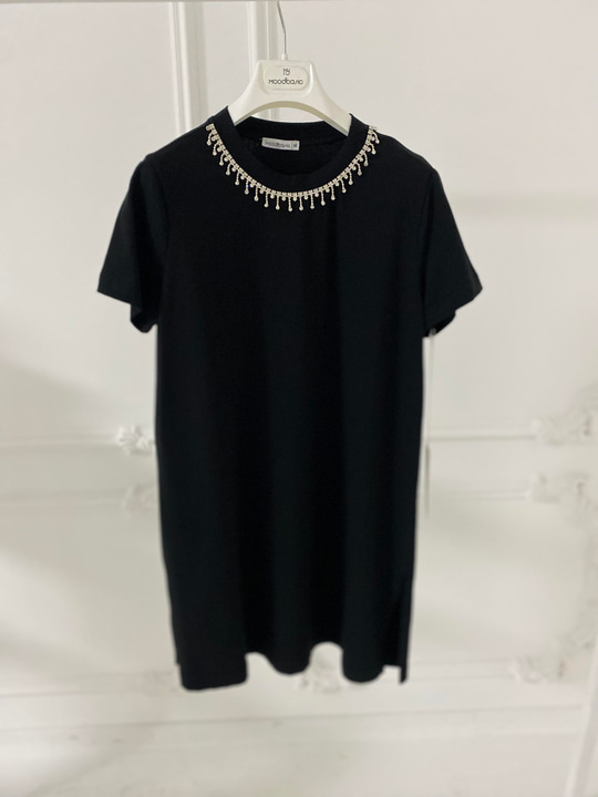 TAŞLI ŞERİTLİ T-SHIRT