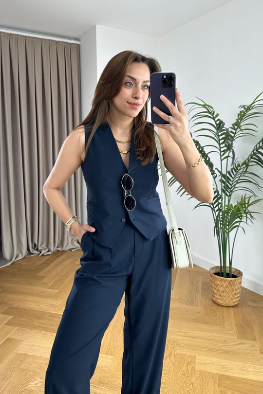 Emely Lacivert Yelek Pantolon Takım