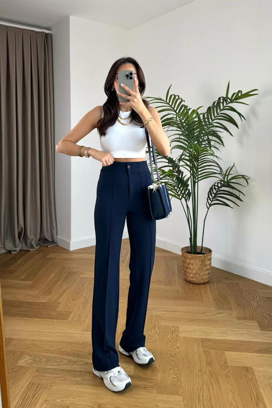 Leny Lacivert Tek Düğme Detaylı Pantolon