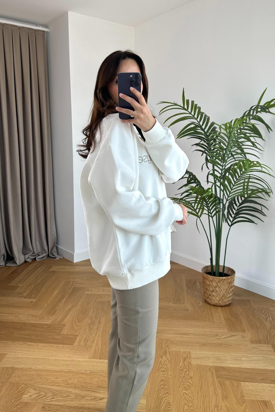 ZR Beyaz Inspired Yazı İşlemeli Sweatshirt