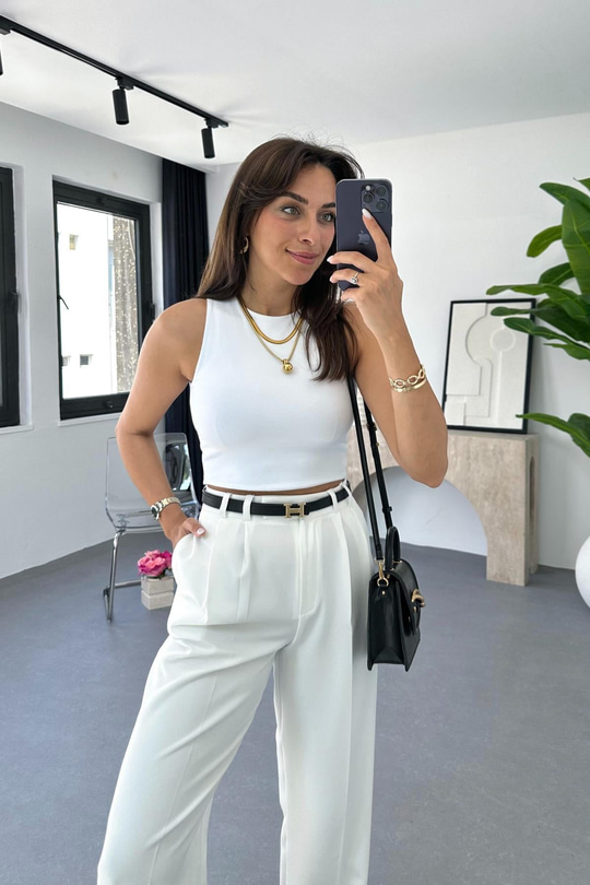 ZR Beyaz Bisiklet Yaka Crop