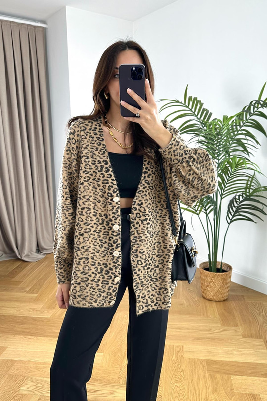 Kahve Rengi Leopar Desenli Hırka