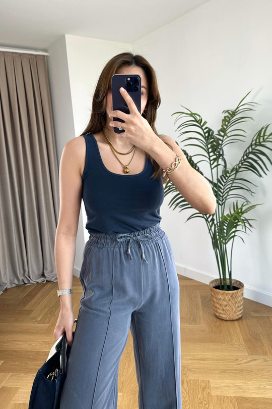 Oysh Lacivert Askılı Bluz