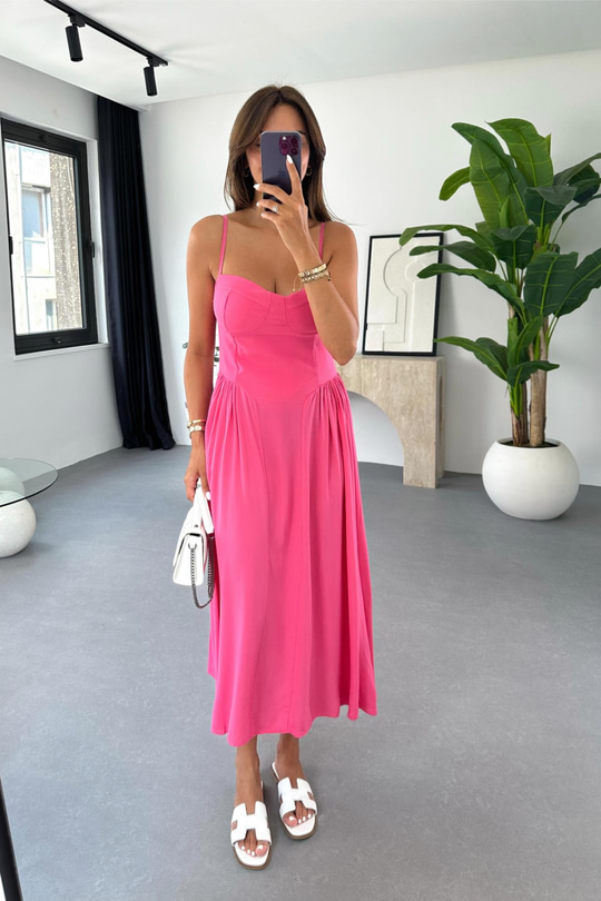 Elina Pembe Ayarlanabilir İp Askılı Elbise