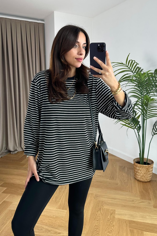 Siyah Beyaz Çizgili Bisiklet Yaka Sweatshirt