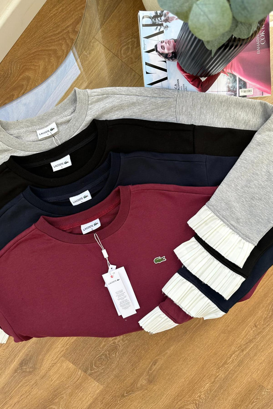 Lacos Siyah Kol Detaylı Sweatshirt