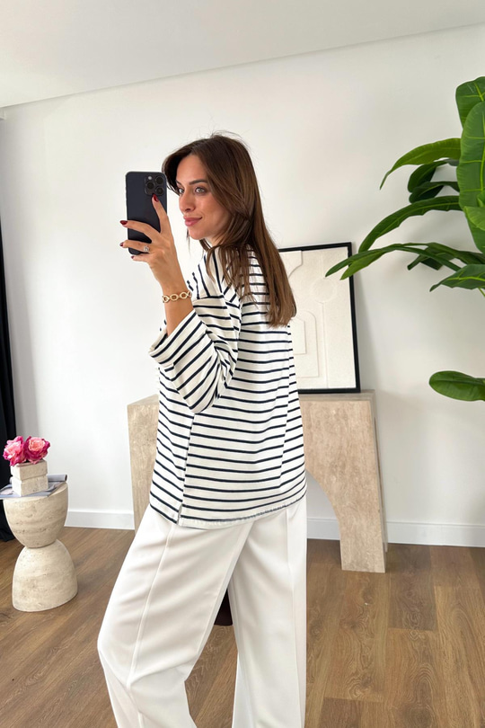 Cesina Beyaz Lacivert Çizgili Bisiklet Yaka Sweatshirt