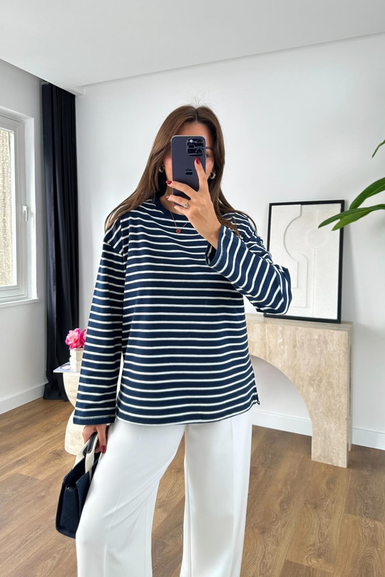 Cesina Lacivert Beyaz Çizgili Bisiklet Yaka Sweatshirt